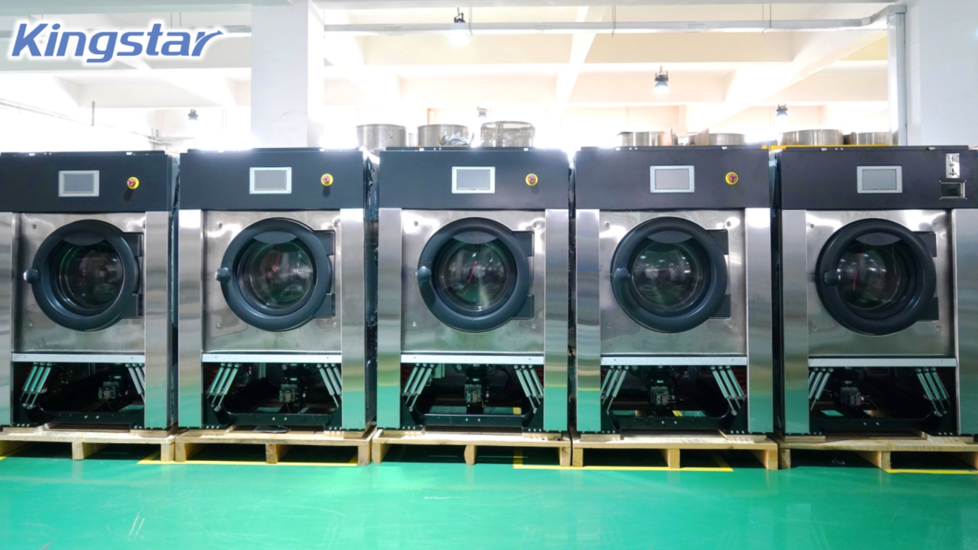 Professional Laundry and Care Guide for Mink-Trimmed Down Jackets